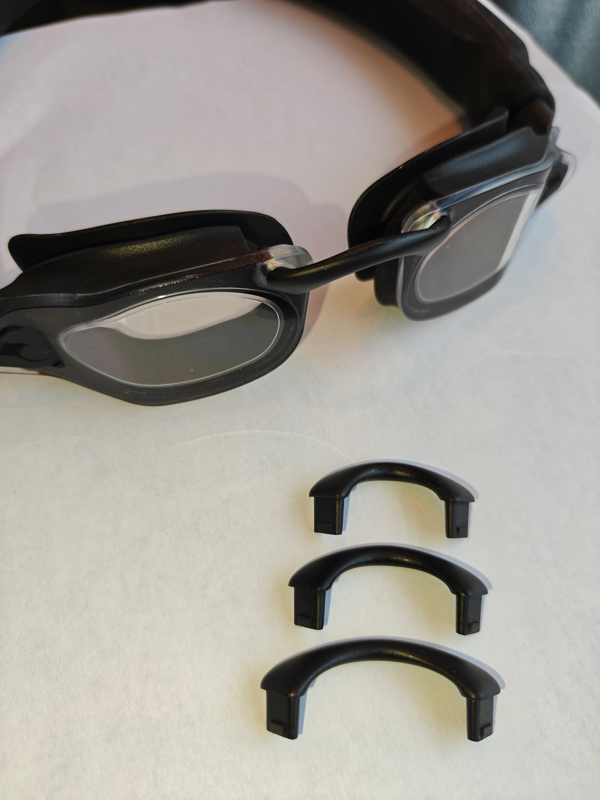 Lunettes auto-compensées